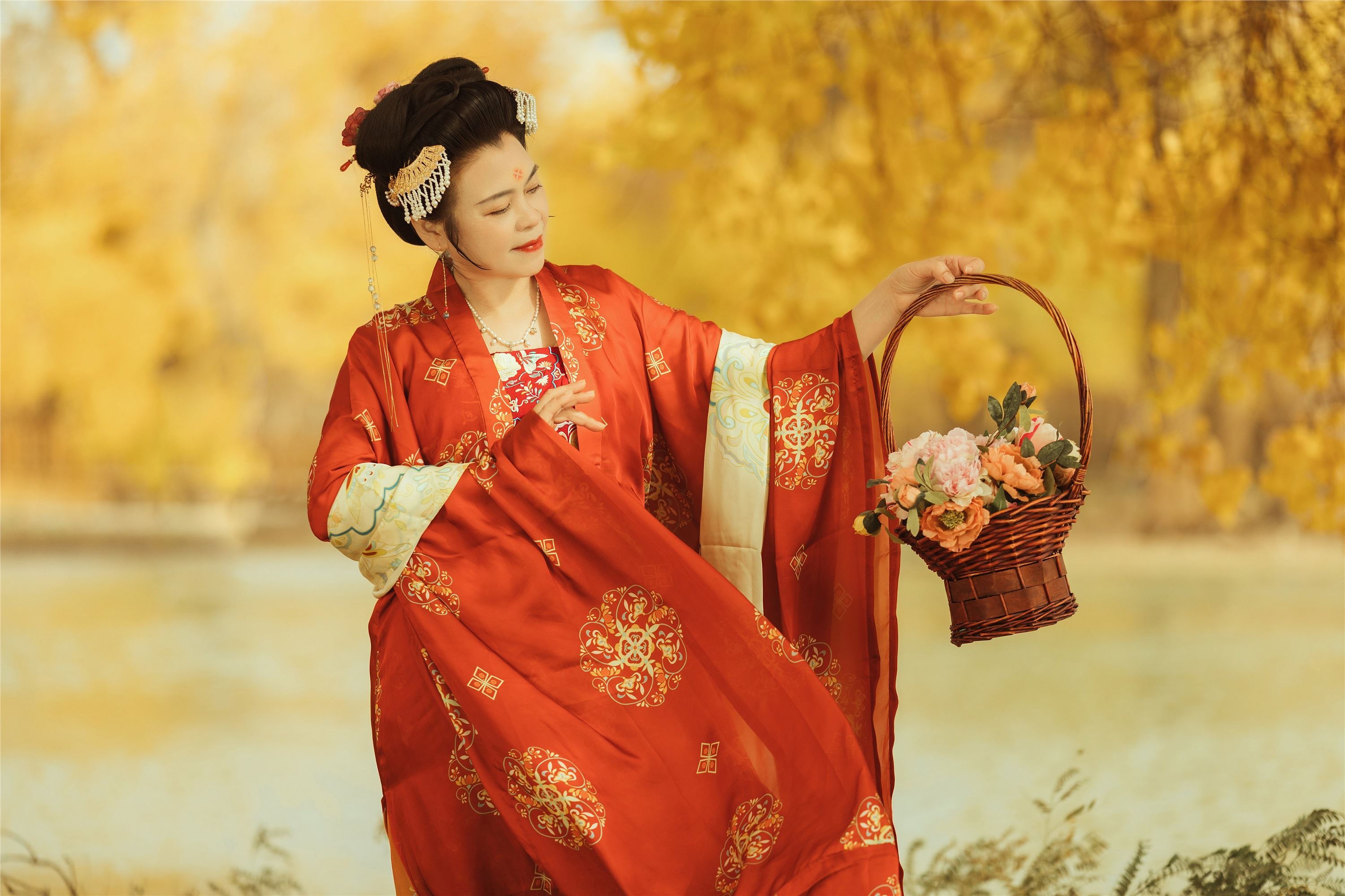 YITUYU艺图语 2021.09.03 岁月不败美人 知秋